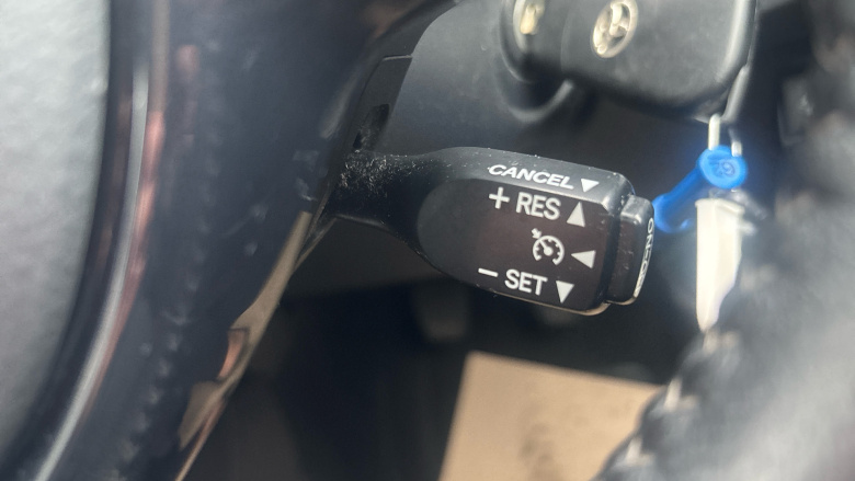 Toyota Yaris 1.5 VVT-i Design 5dr Petrol Hatchback